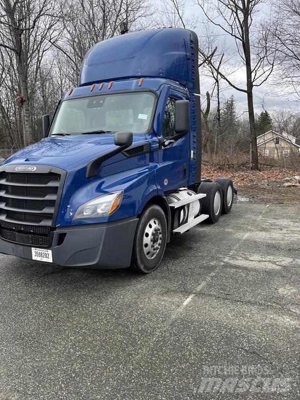 Freightliner CASCADIA 116 Truck Tractor Units