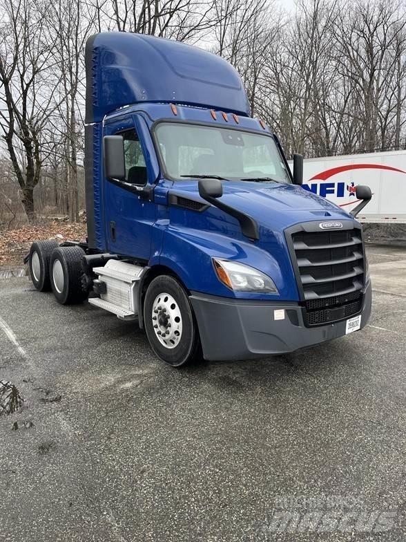 Freightliner CASCADIA 116 Truck Tractor Units