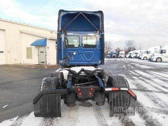 Freightliner CASCADIA 116 Truck Tractor Units