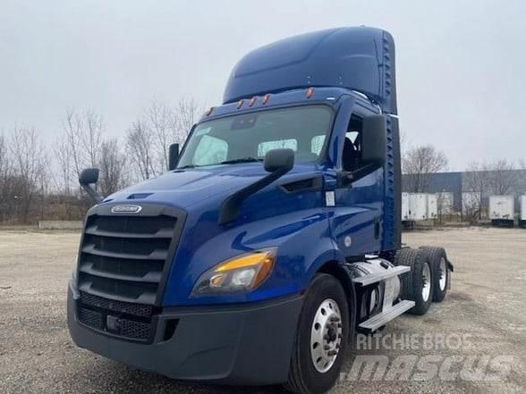 Freightliner CASCADIA 116 Truck Tractor Units