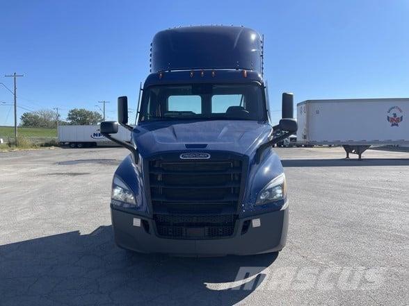 Freightliner CASCADIA 116 Truck Tractor Units