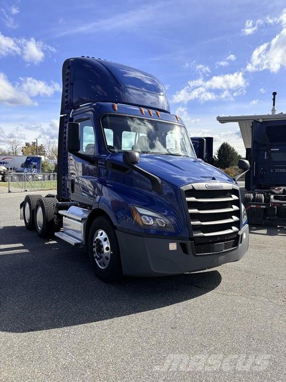 Freightliner CASCADIA 116 Truck Tractor Units