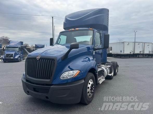International LT Truck Tractor Units