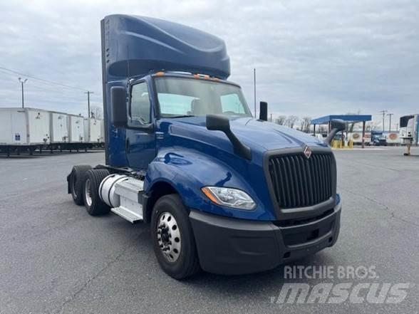International LT Truck Tractor Units