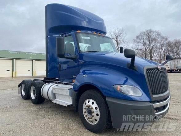 International LT Truck Tractor Units