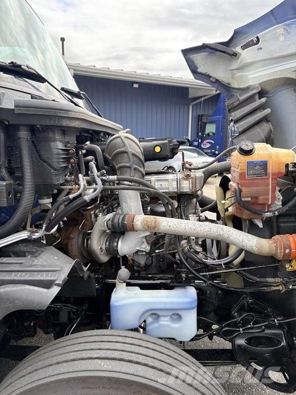 International LT Truck Tractor Units