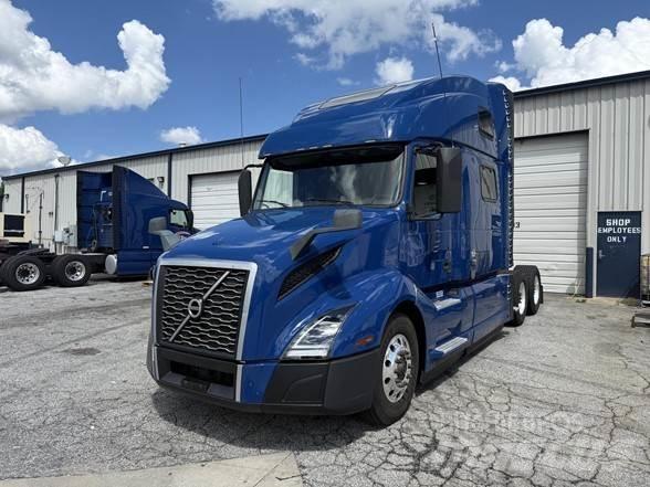 Volvo VNL64T860 Truck Tractor Units
