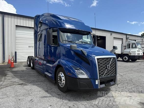 Volvo VNL64T860 Truck Tractor Units