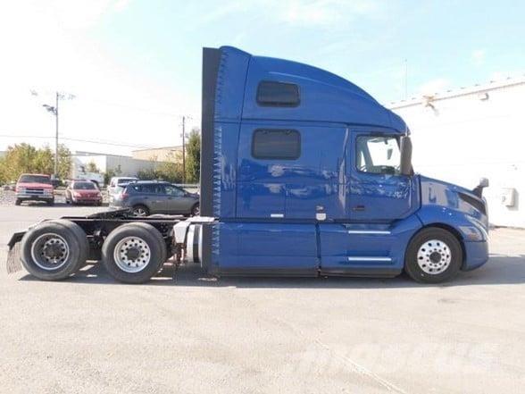 Volvo VNL64T860 Truck Tractor Units