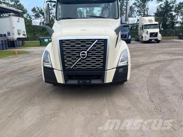 Volvo VNR64T300 Truck Tractor Units