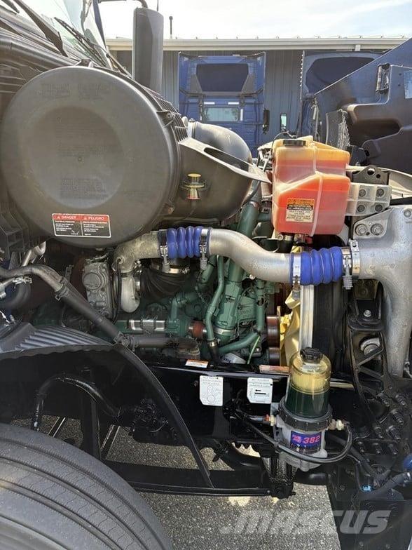 Volvo VNR64T640 Truck Tractor Units