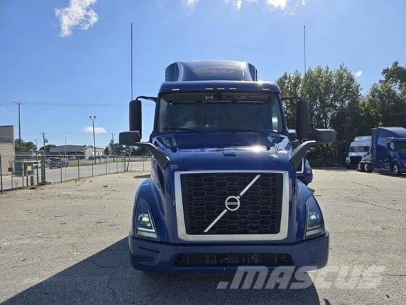Volvo VNR64T640 Truck Tractor Units