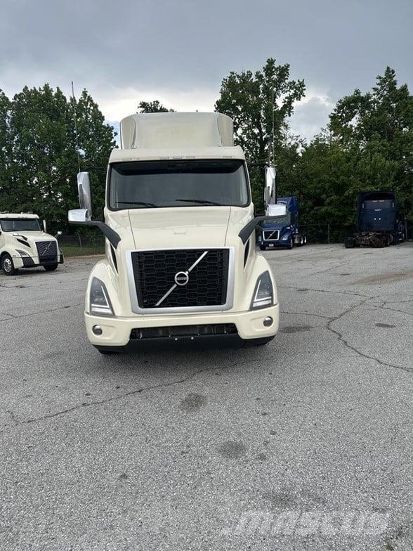 Volvo VNR64T640 Truck Tractor Units
