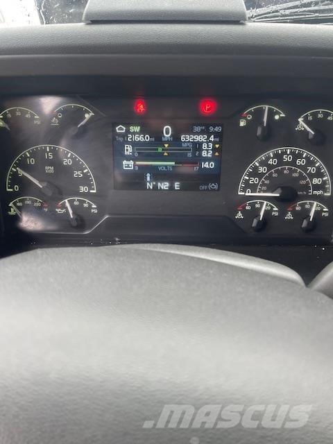 Volvo VNR64T640 Truck Tractor Units