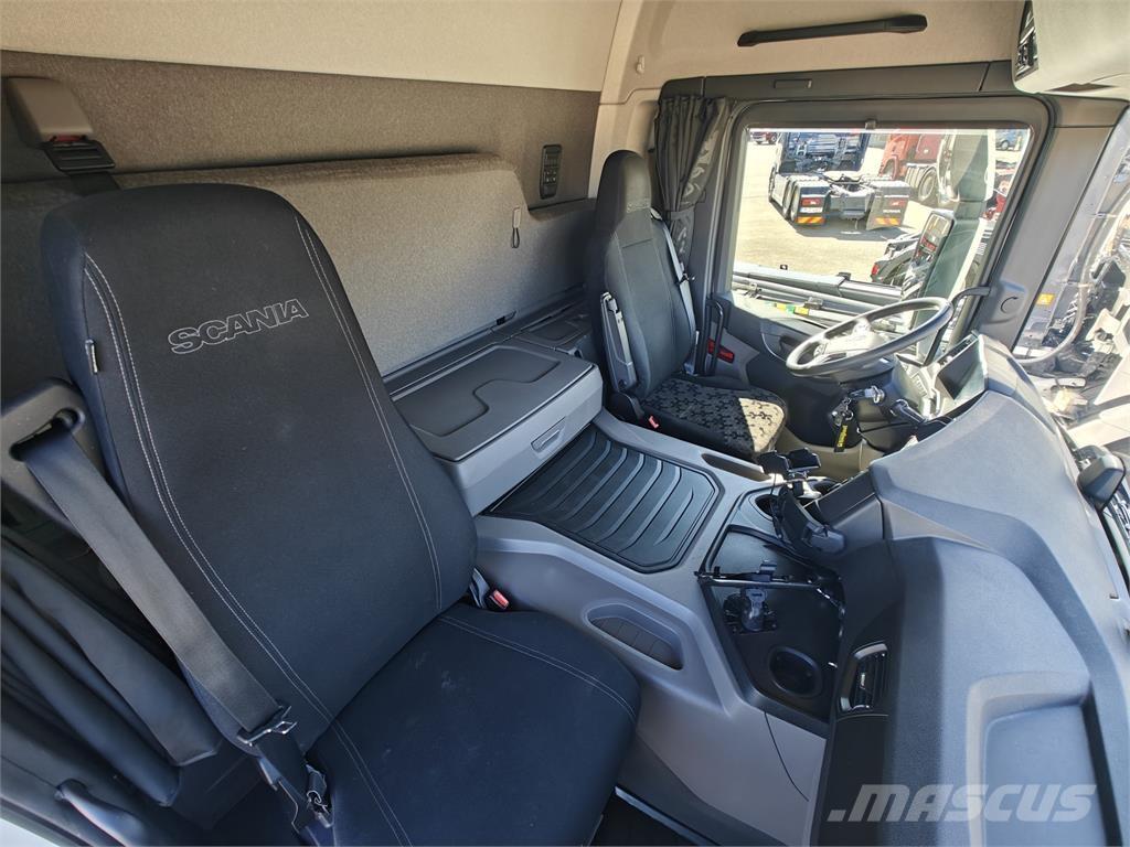 Scania P410 Temperature controlled trucks
