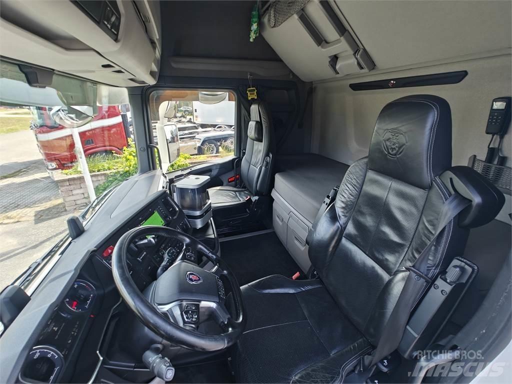Scania R520 Truck Tractor Units