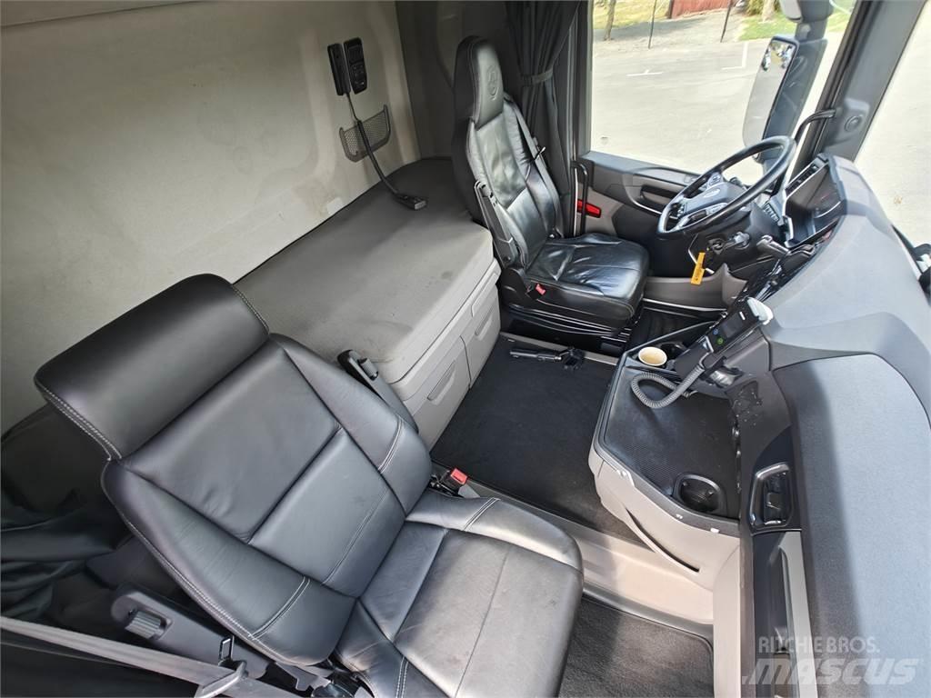 Scania R580 Truck Tractor Units