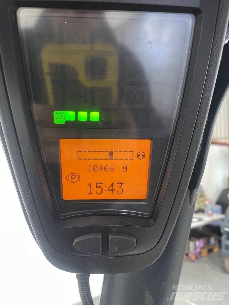 Linde E16L-386-EVO Electric forklift trucks