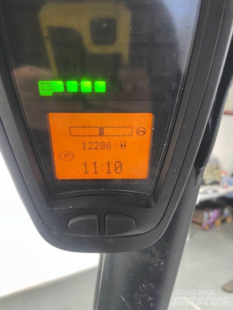 Linde E16L-386-EVO Electric forklift trucks