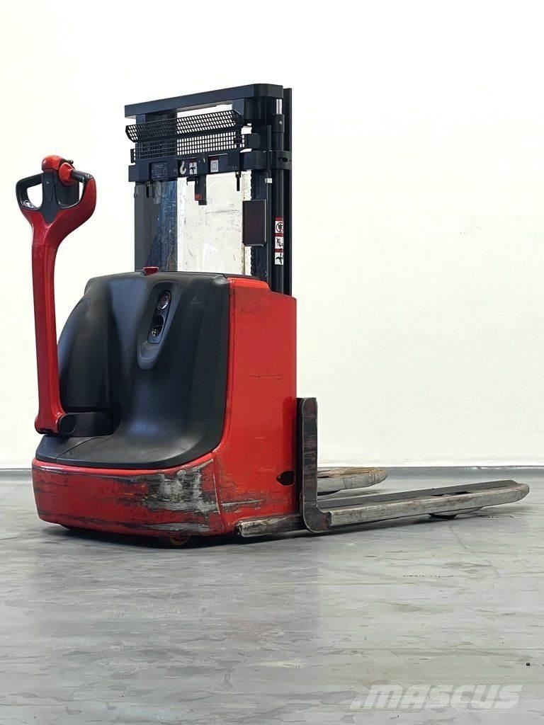 Linde L12-1172 Pedestrian stacker