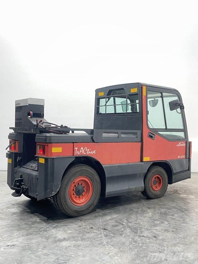 Linde P250-127 Towing truck