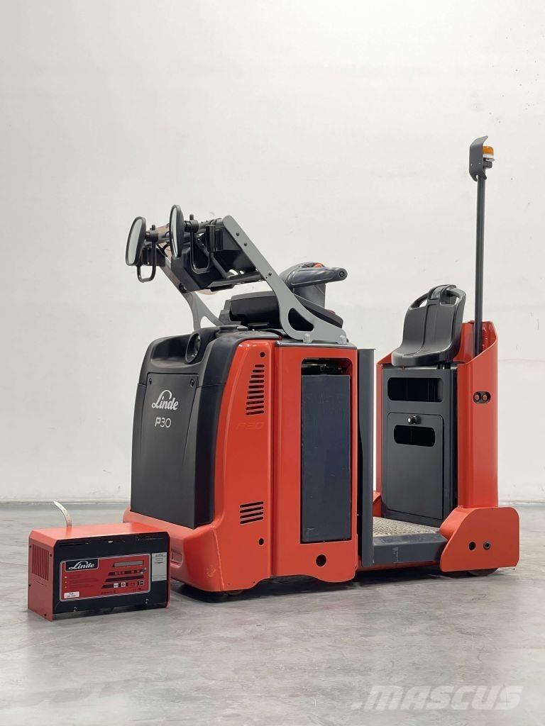 Linde P30C-1190 Towing truck