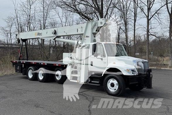 Altec AC26-103B Crane trucks