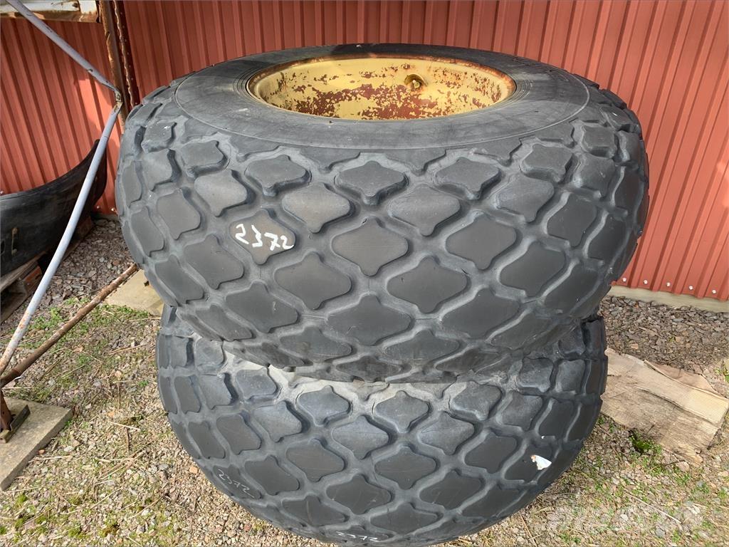  23.1x26 Gräsdäck Tyres, wheels and rims