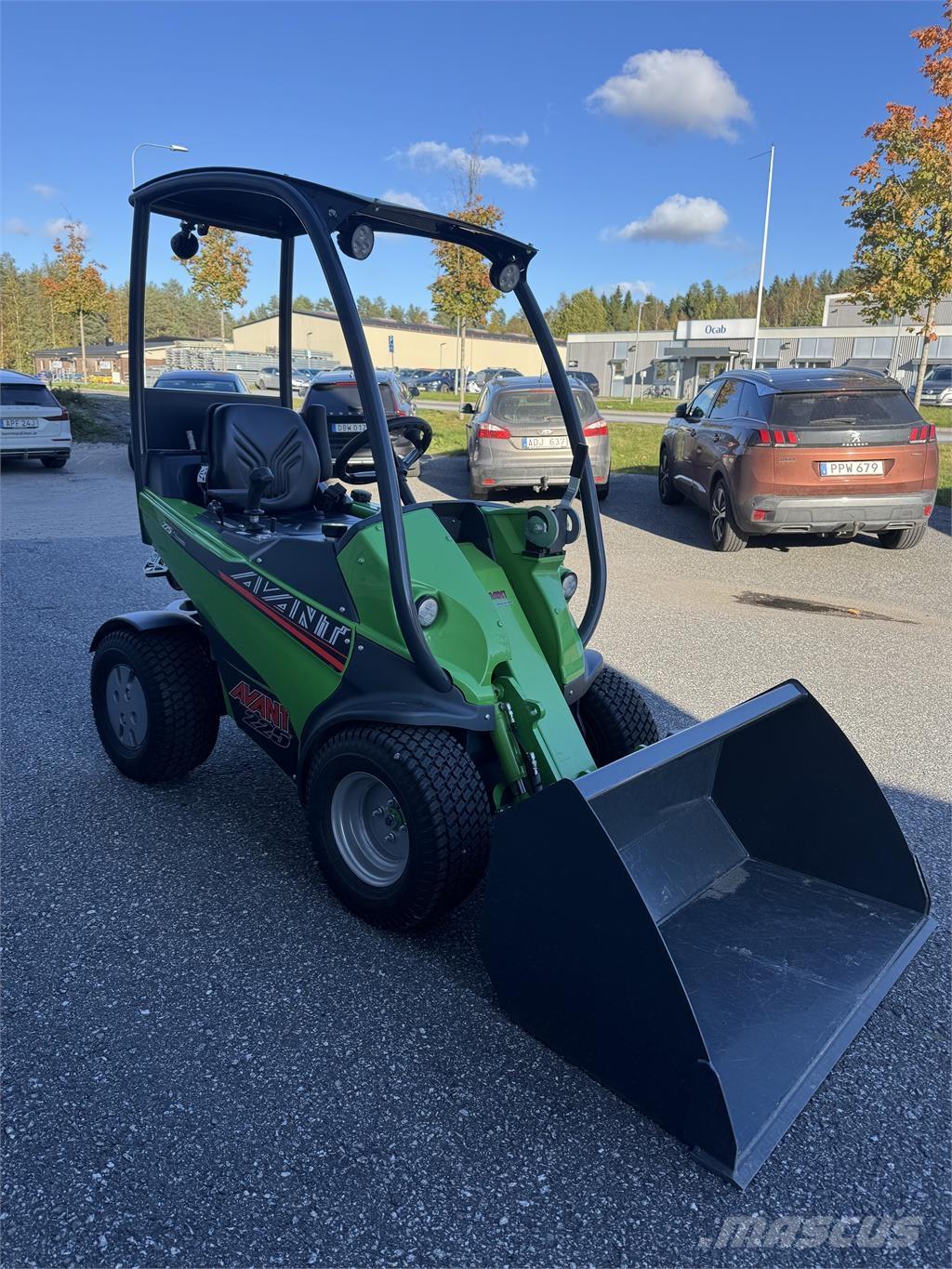 Avant 225 med skopa Skid steer loaders
