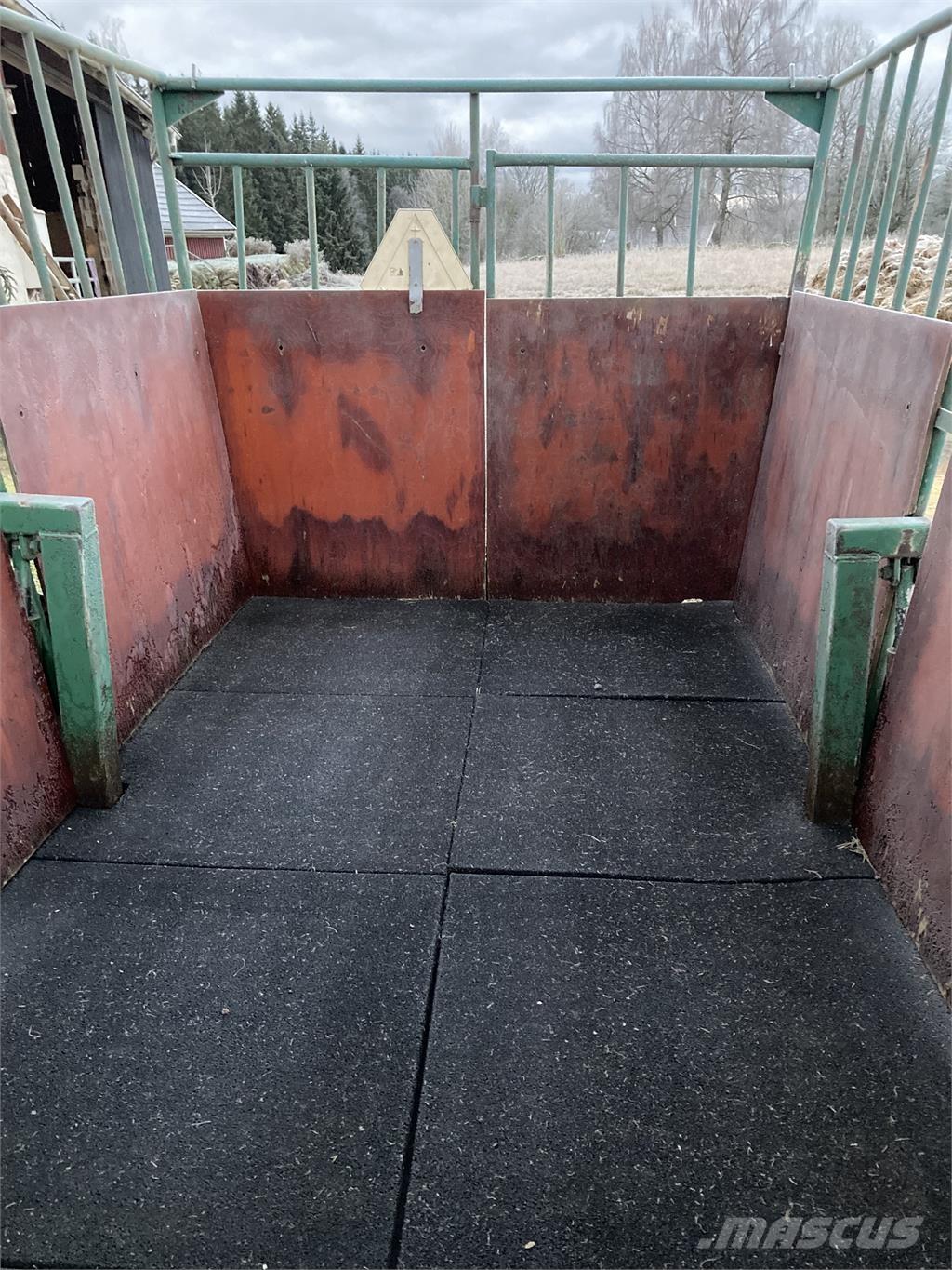  DJURVAGN Other loading and digging and accessories