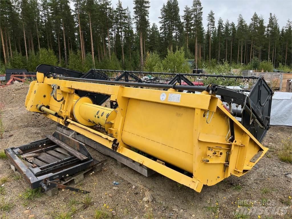 New Holland Skärbord 15 Combine harvesters