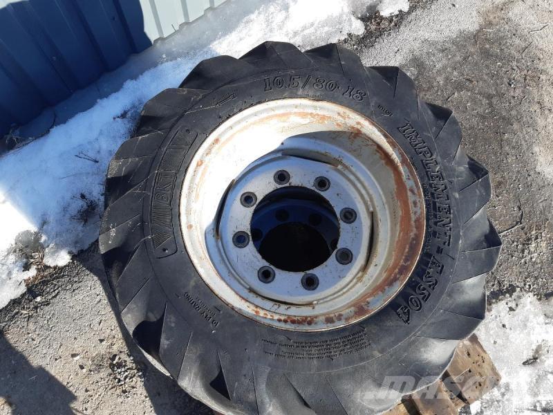  TRAKTOR HJUL 10,5/80-18 Tyres, wheels and rims