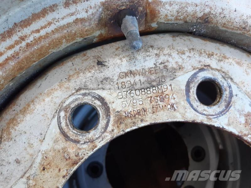  TRAKTOR HJUL 10,5/80-18 Tyres, wheels and rims