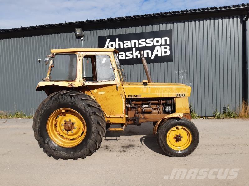 Valmet 700 Tractors