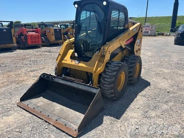 CAT 236D3 Tyres, wheels and rims
