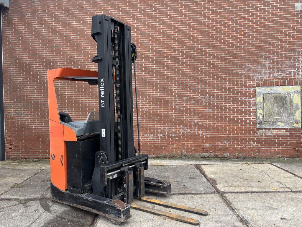 BT RRE 160 Reach truck