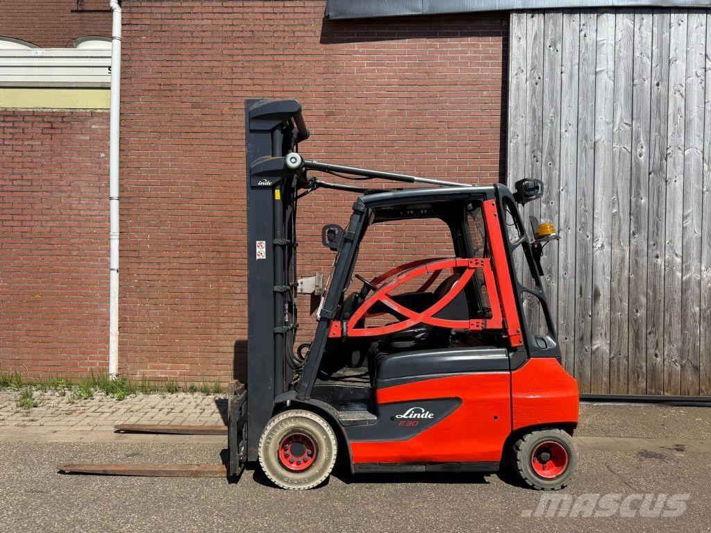 Linde E30-01 Electric forklift trucks