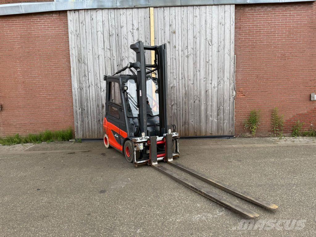 Linde E30-01 Electric forklift trucks