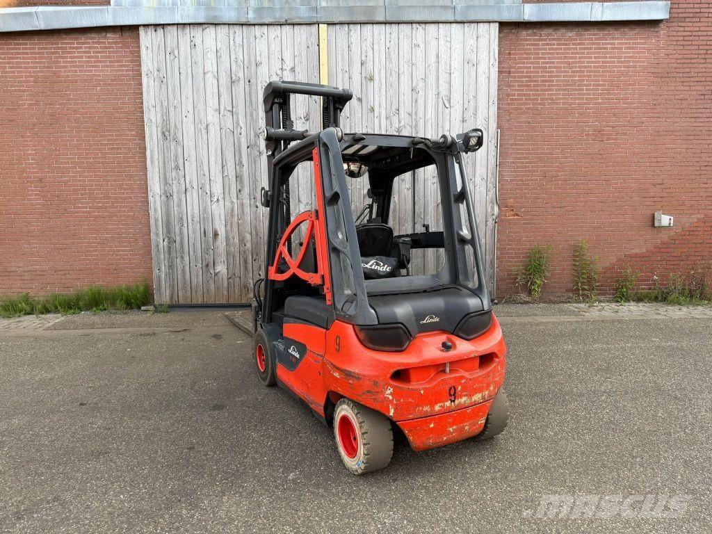 Linde E30-01 Electric forklift trucks