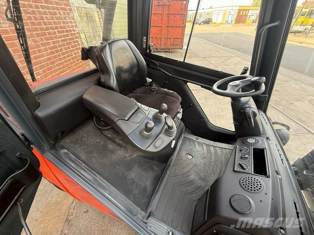 Linde H35D-02 Diesel trucks