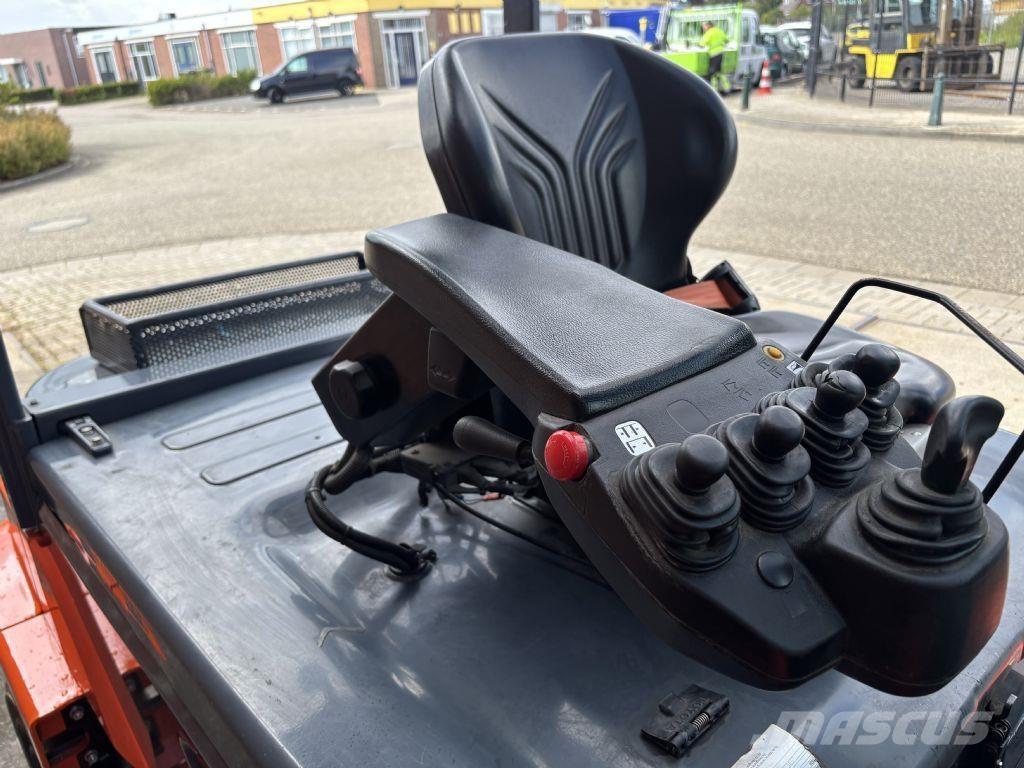 Toyota 8FBMT50 Electric forklift trucks