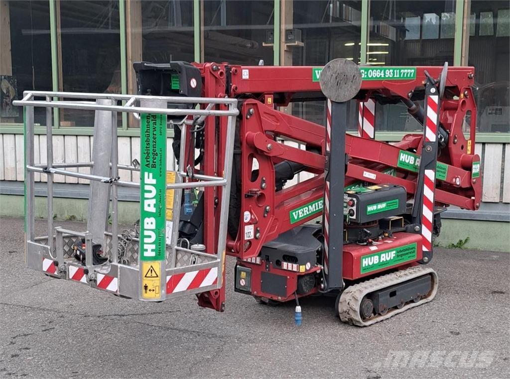 Hinowa 17.75 3S Compact self-propelled boom lifts