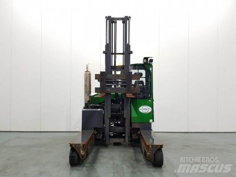 Combilift C3000 4-way reach truck