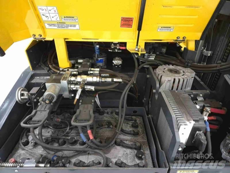 Combilift CBE2500 4-way reach truck