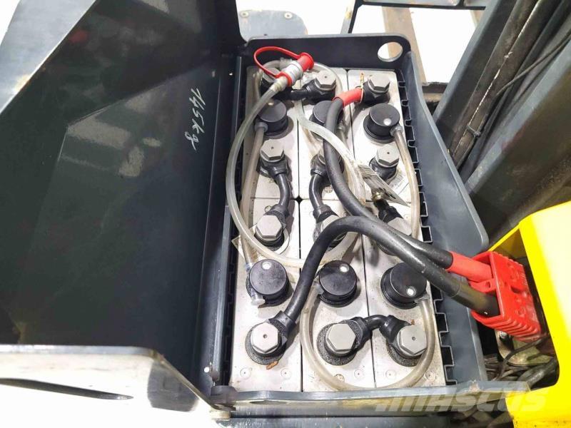 Combilift COMBI-WR4 4-way reach truck