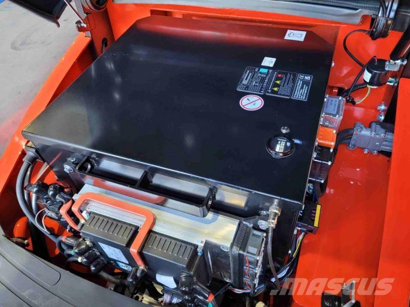 EP EFL303 205 HC Electric forklift trucks