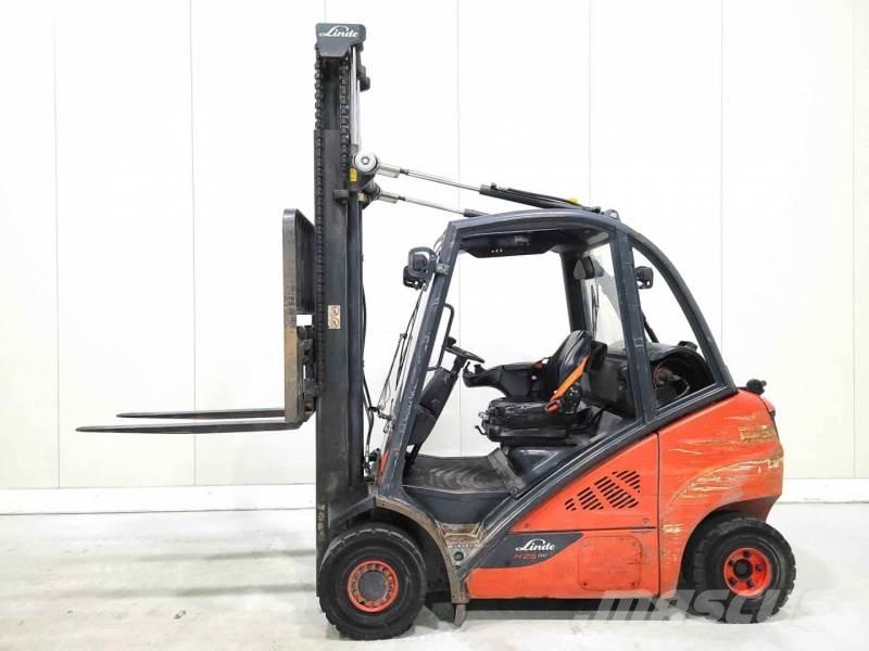 Linde H25T-02 LPG trucks