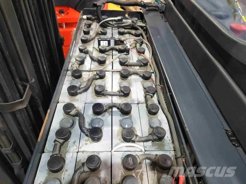 Linde R14-01 Reach truck