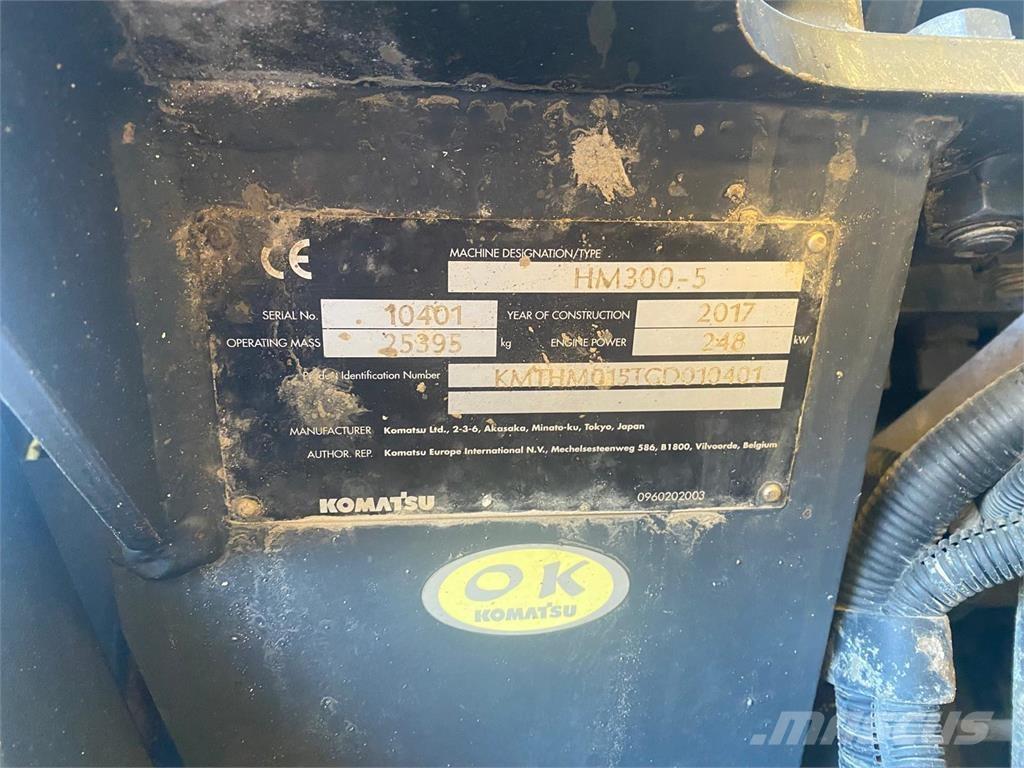 Komatsu HM300-5 Articulated Haulers