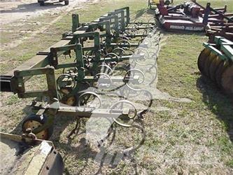 Baker 6R Row crop cultivators